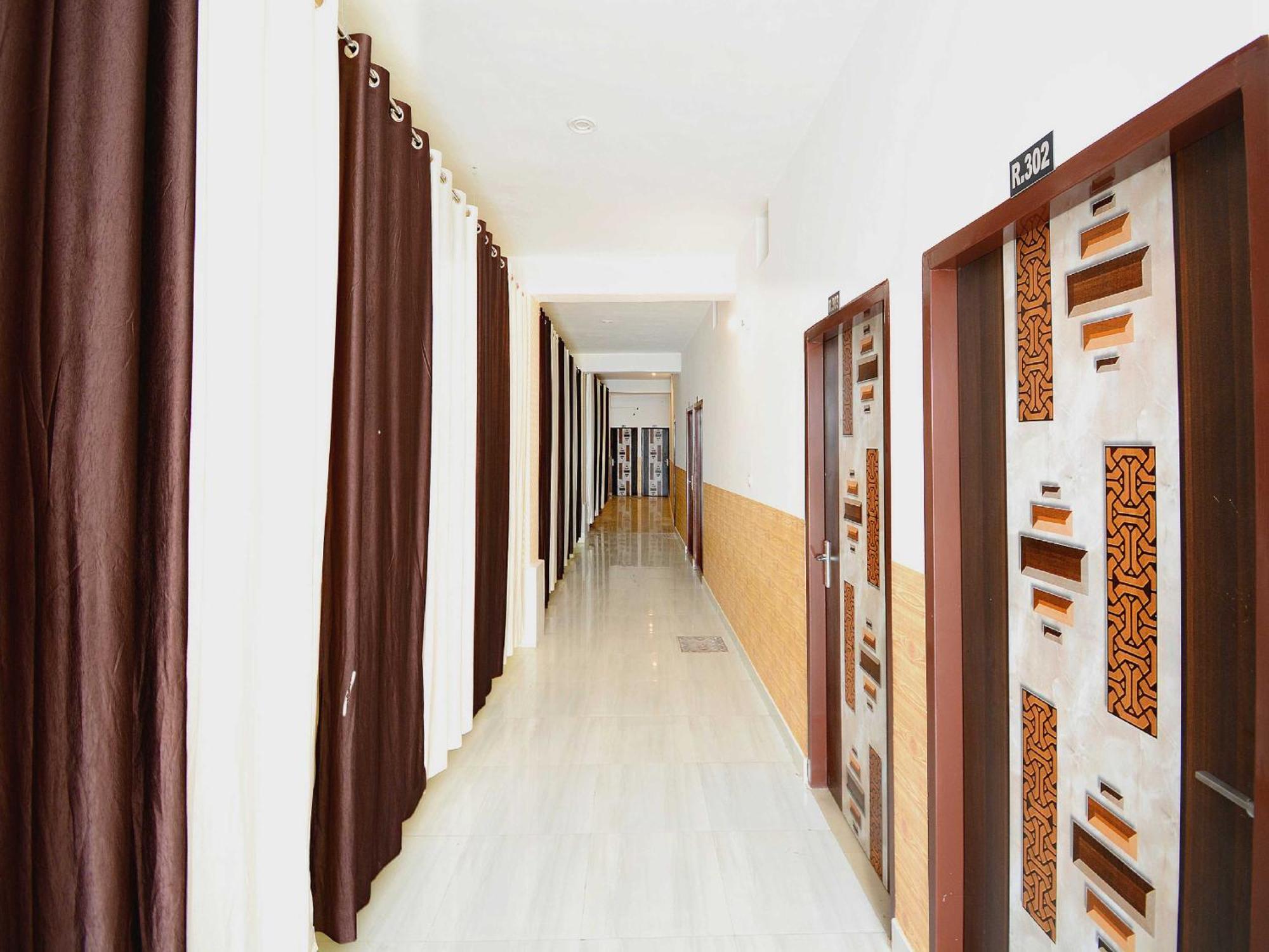 Hotel O Park View Bhiwāni Exterior foto